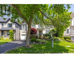 26 Forest Ridge Drive, Toronto (Forest Hill North), Ca
