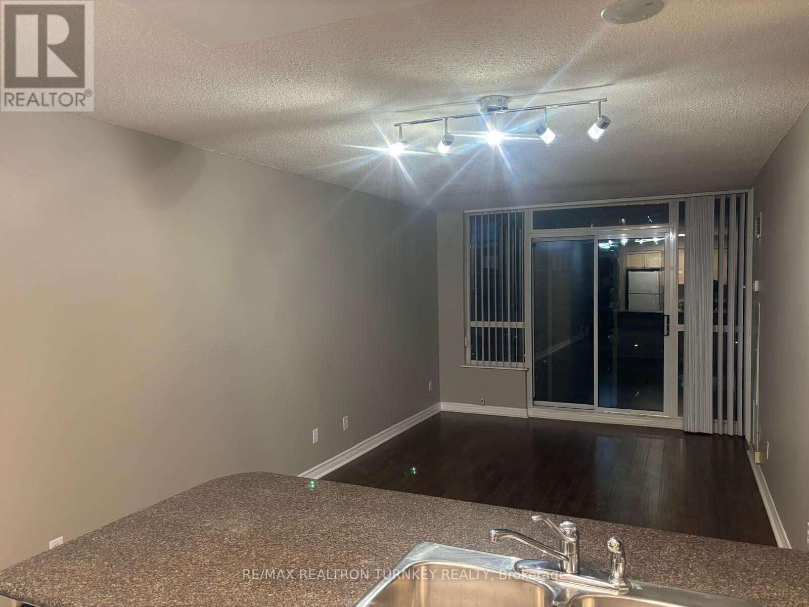 2116 - 18 Parkview Avenue, Toronto, Ontario  M2N 7H7 - Photo 6 - C12438553