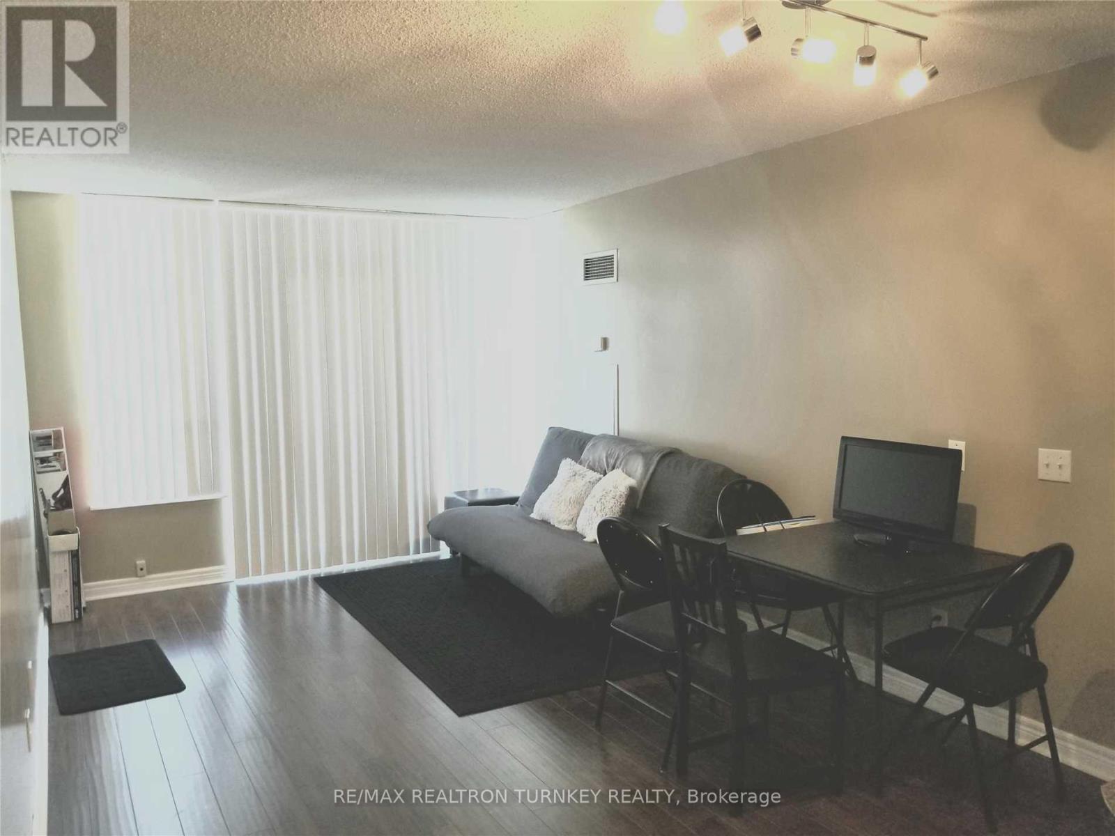 2116 - 18 Parkview Avenue, Toronto, Ontario  M2N 7H7 - Photo 8 - C12438553
