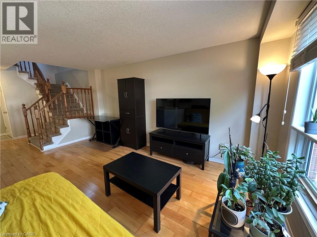 158 Wilderness Drive, Kitchener, Ontario  N2E 3R7 - Photo 9 - 40749405