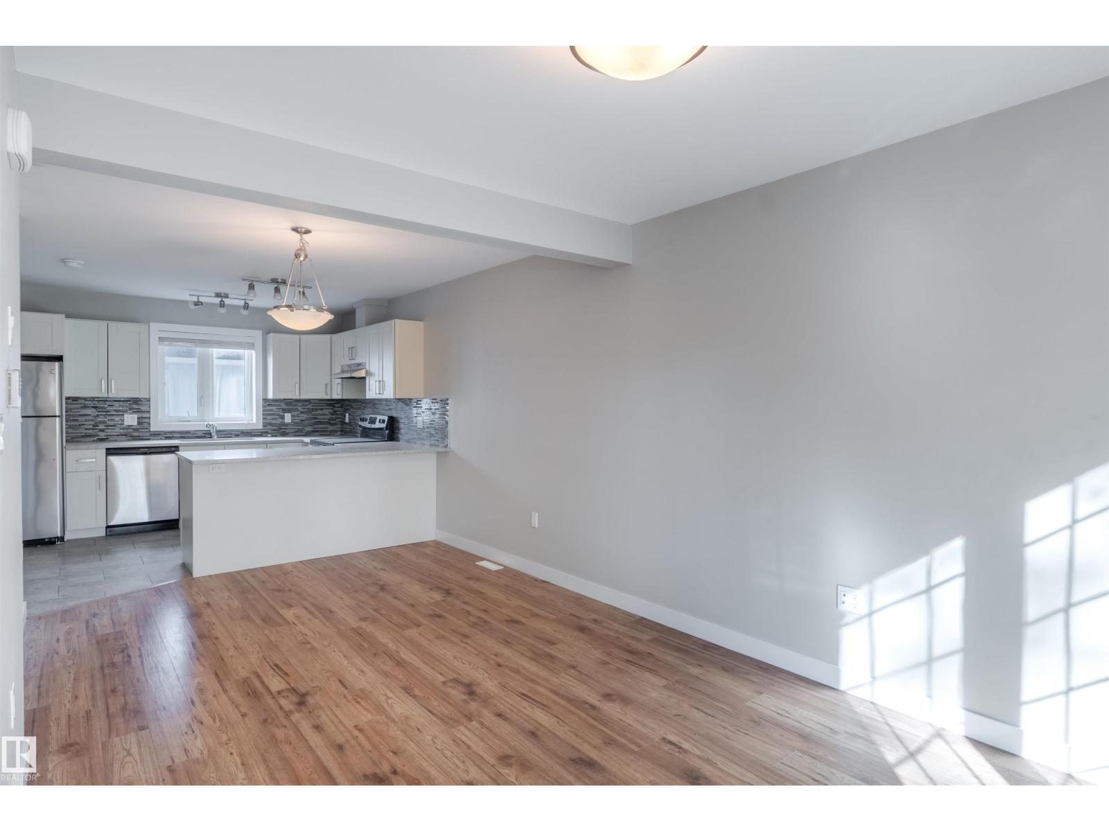 10204 113 Av Nw, Edmonton, Alberta  T5G 0W9 - Photo 5 - E4457883