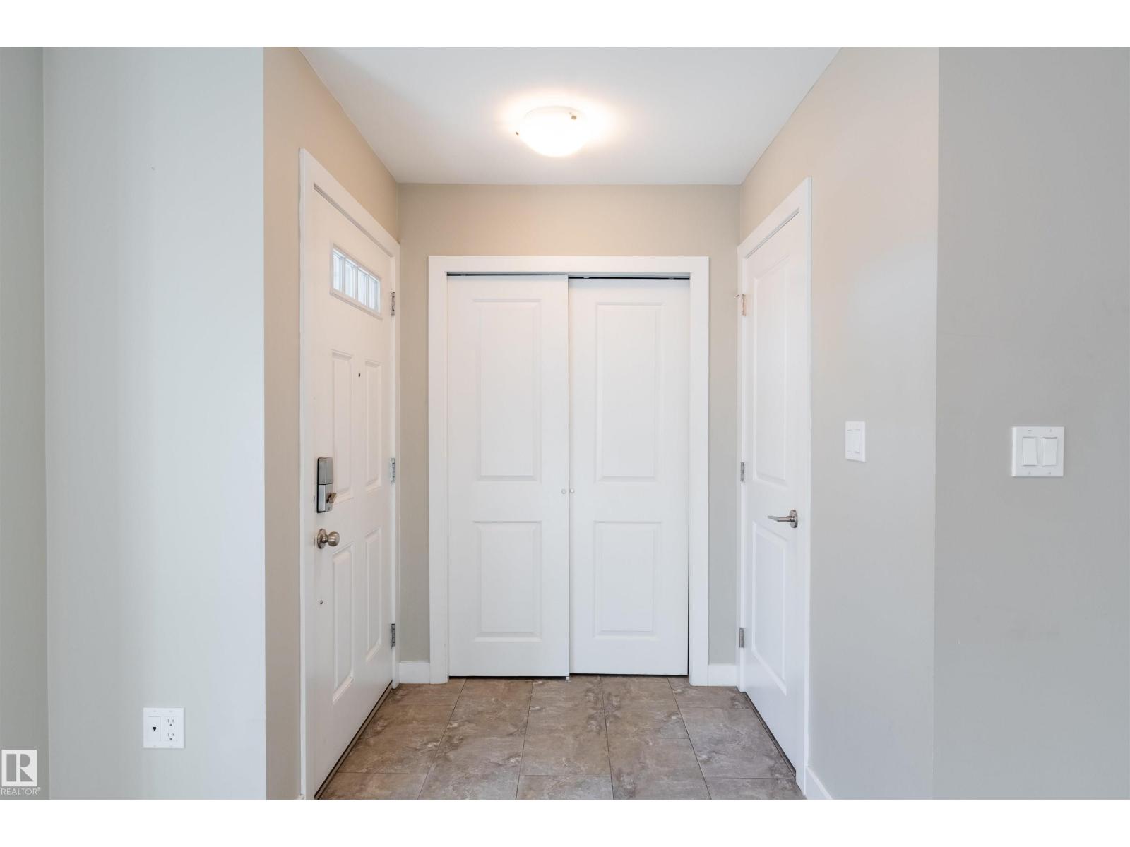 10204 113 Av Nw, Edmonton, Alberta  T5G 0W9 - Photo 3 - E4457883