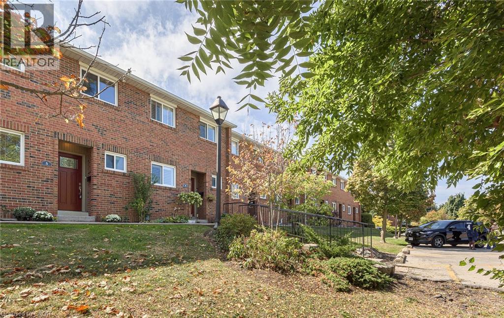 125 Livingston Avenue Unit# 5, Grimsby, Ontario  L3M 4S5 - Photo 3 - 40767054