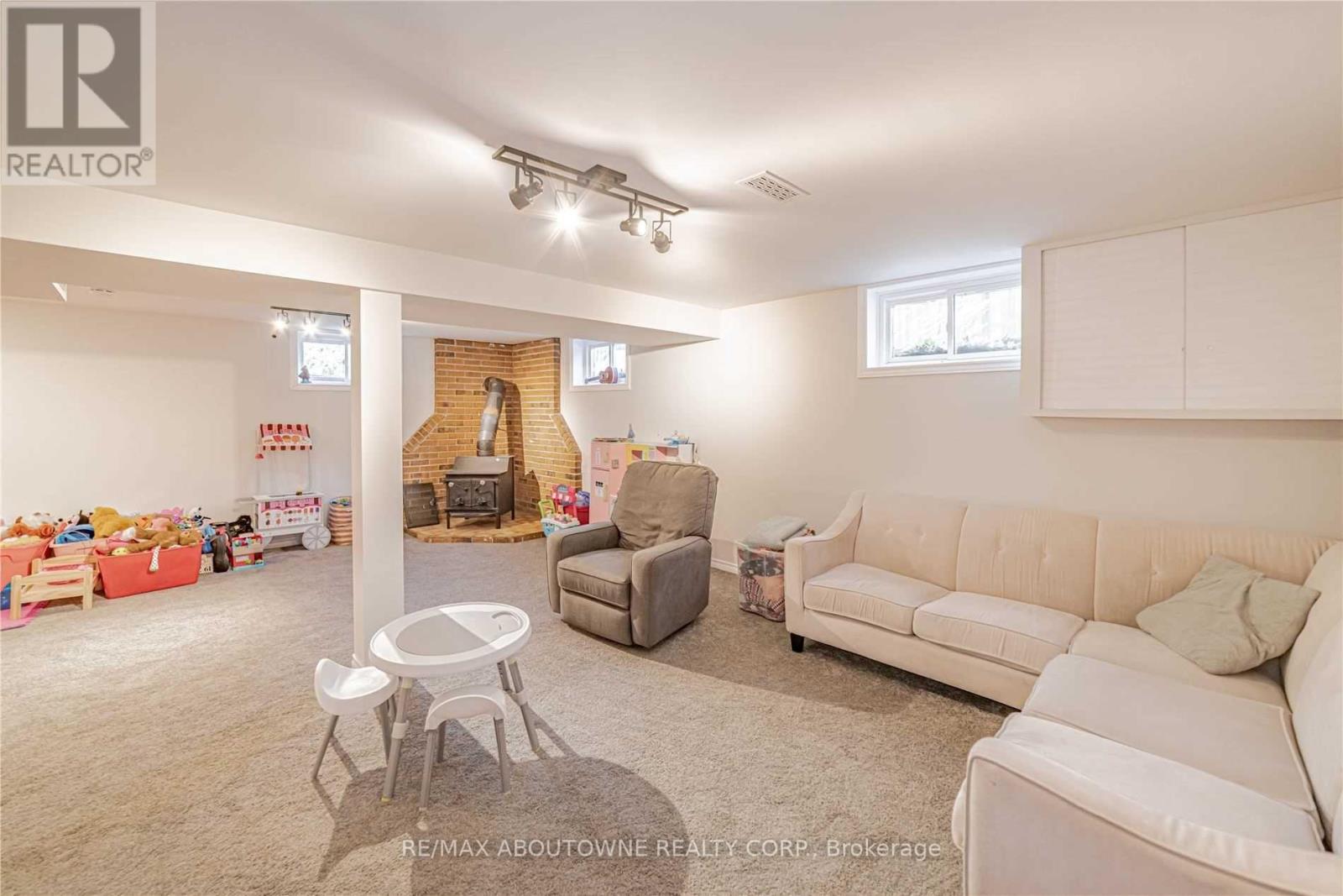 120 Northview Avenue, Whitby, Ontario  L1N 2G7 - Photo 21 - E12438436