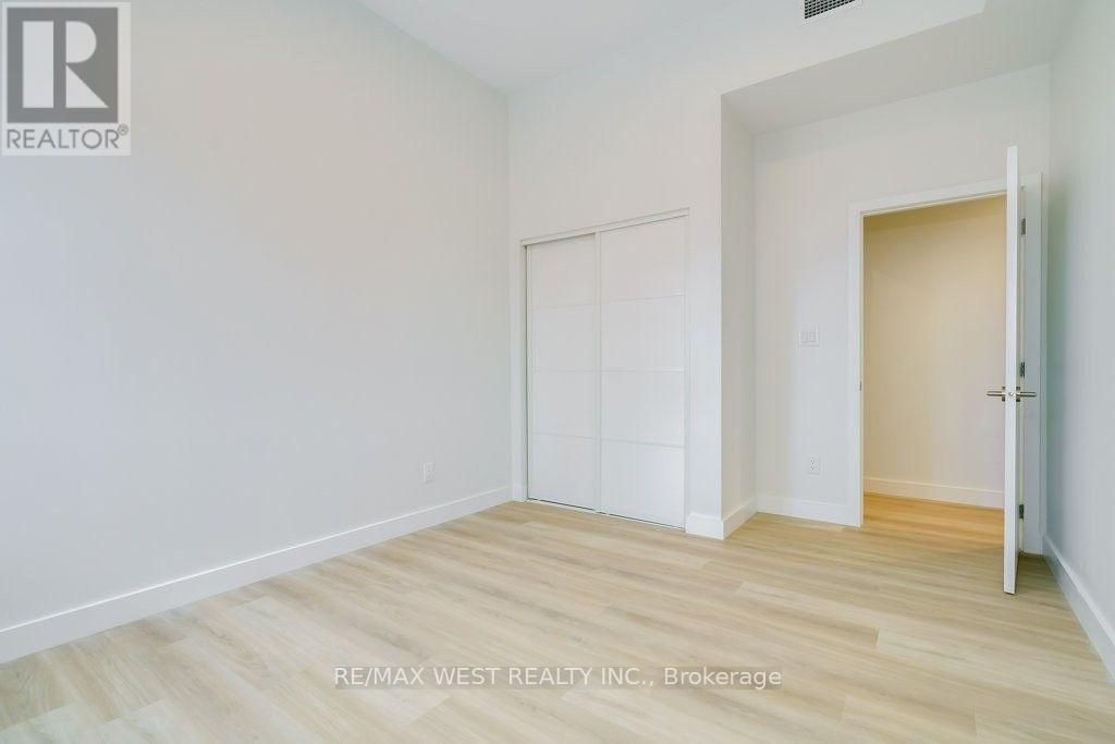 202 - 2083 Danforth Avenue, Toronto, Ontario  M4C 1K1 - Photo 6 - E12438485