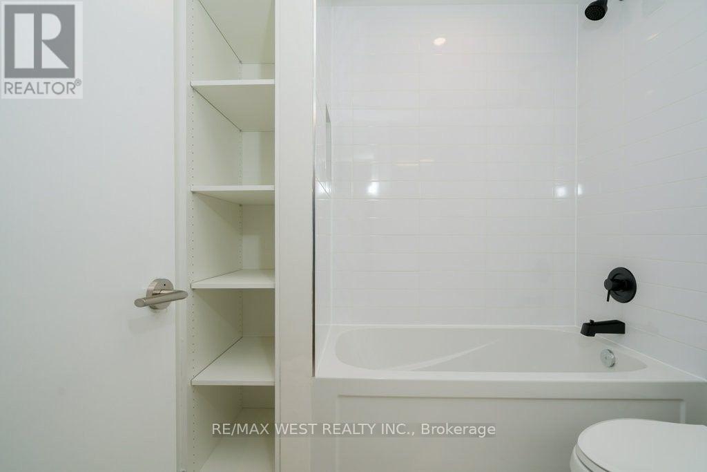 202 - 2083 Danforth Avenue, Toronto, Ontario  M4C 1K1 - Photo 8 - E12438485