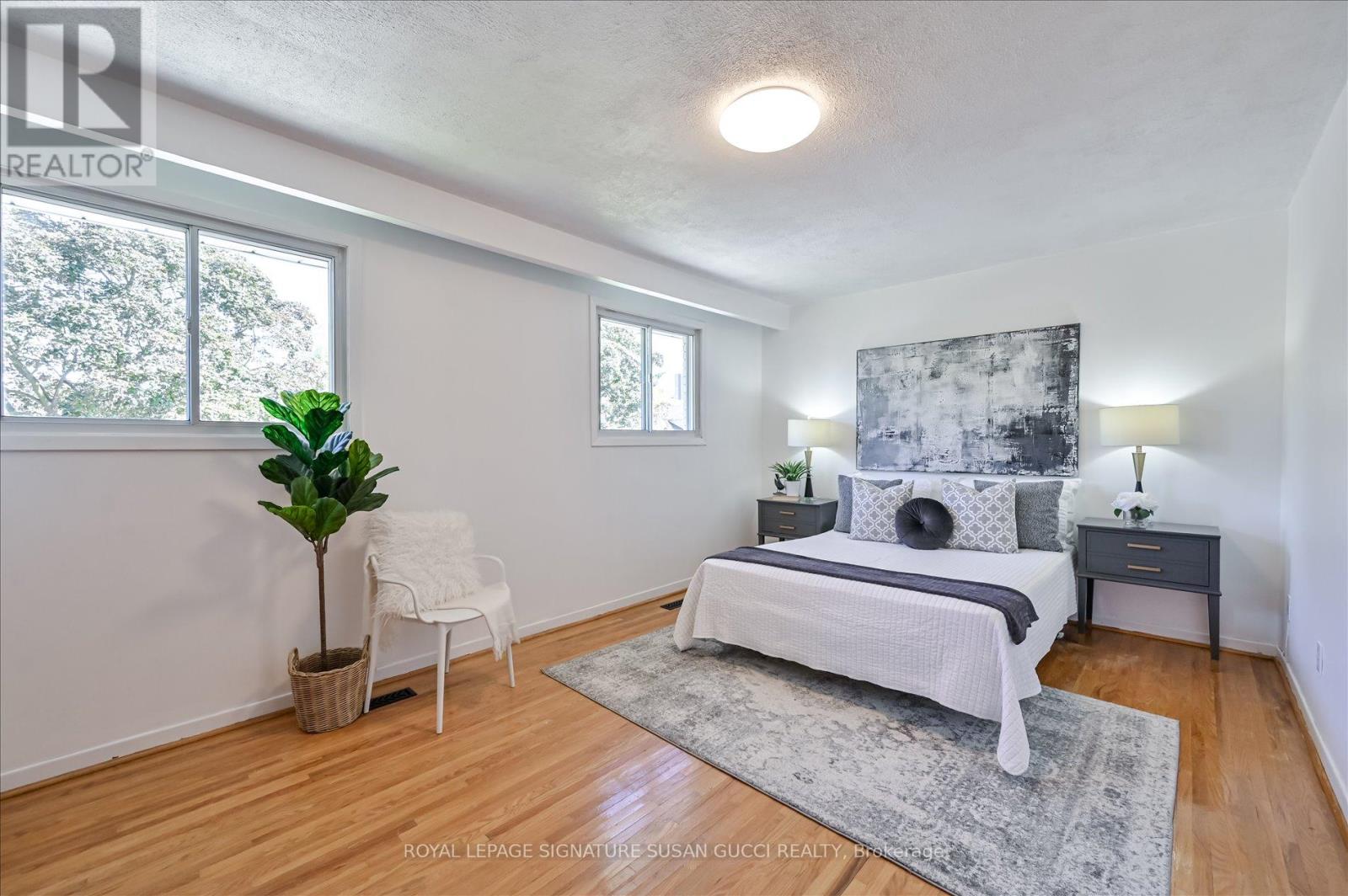 16 Munford Crescent, Toronto, Ontario  M4B 1C1 - Photo 18 - E12438560