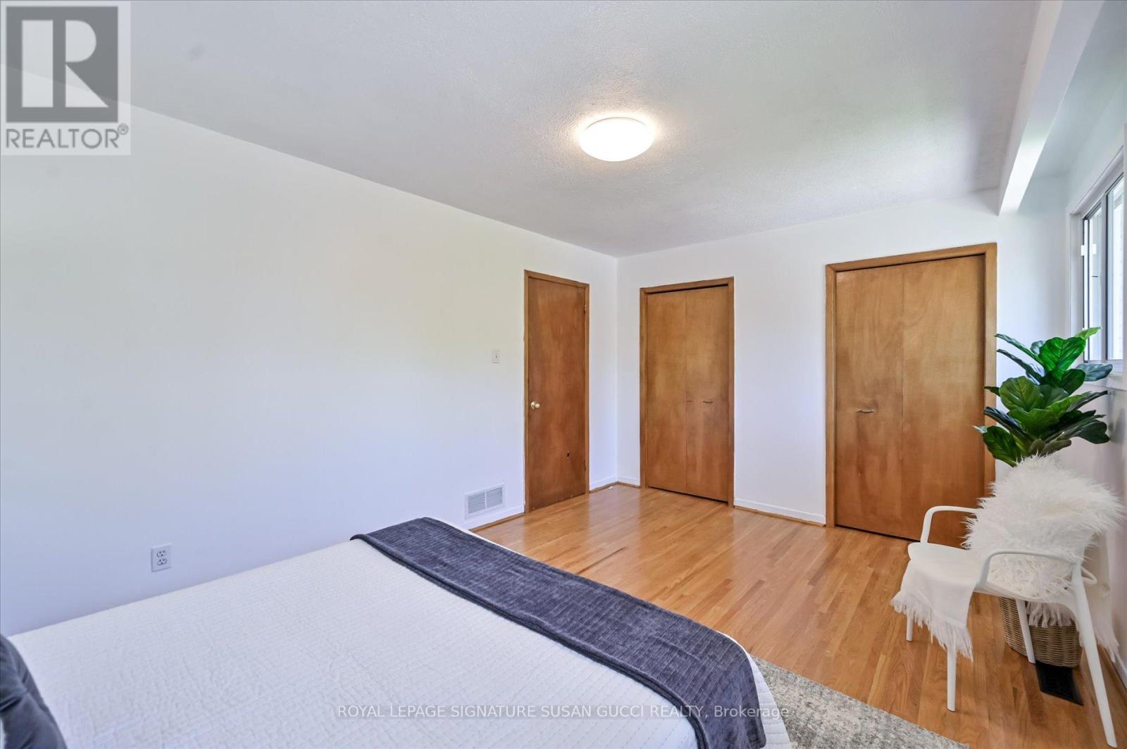 16 Munford Crescent, Toronto, Ontario  M4B 1C1 - Photo 19 - E12438560