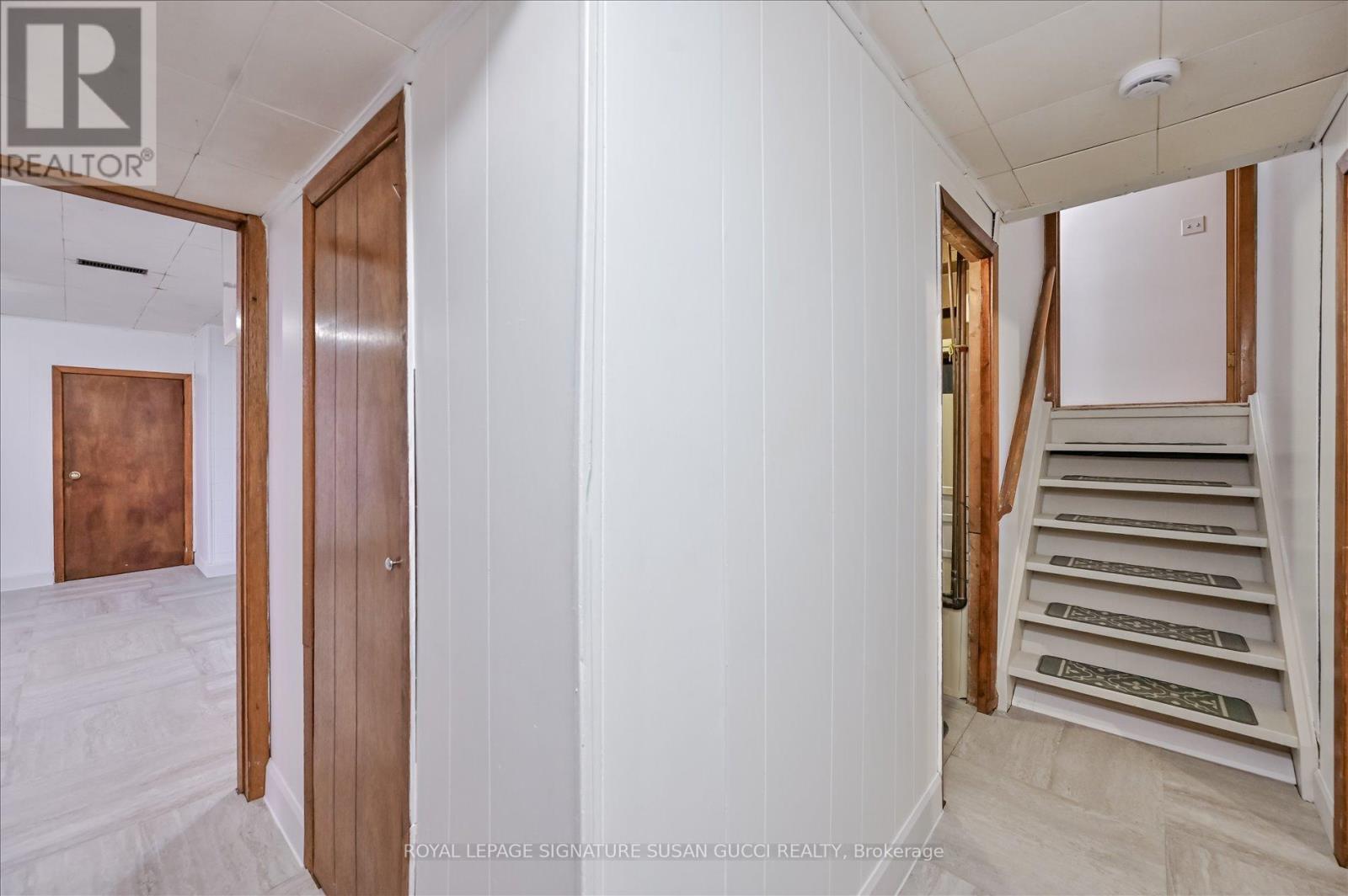 16 Munford Crescent, Toronto, Ontario  M4B 1C1 - Photo 30 - E12438560