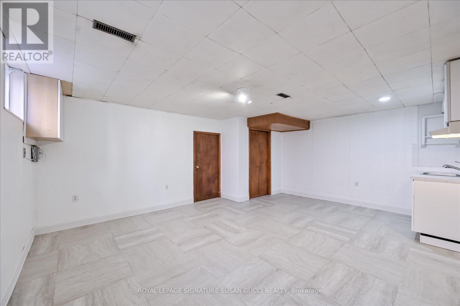 16 Munford Crescent, Toronto, Ontario  M4B 1C1 - Photo 31 - E12438560