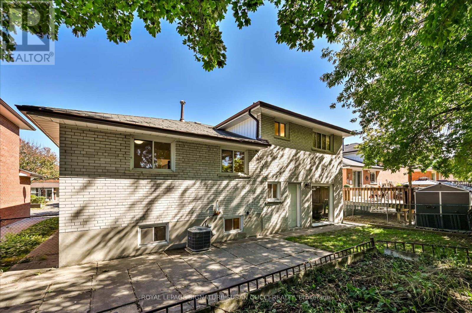 16 Munford Crescent, Toronto, Ontario  M4B 1C1 - Photo 38 - E12438560