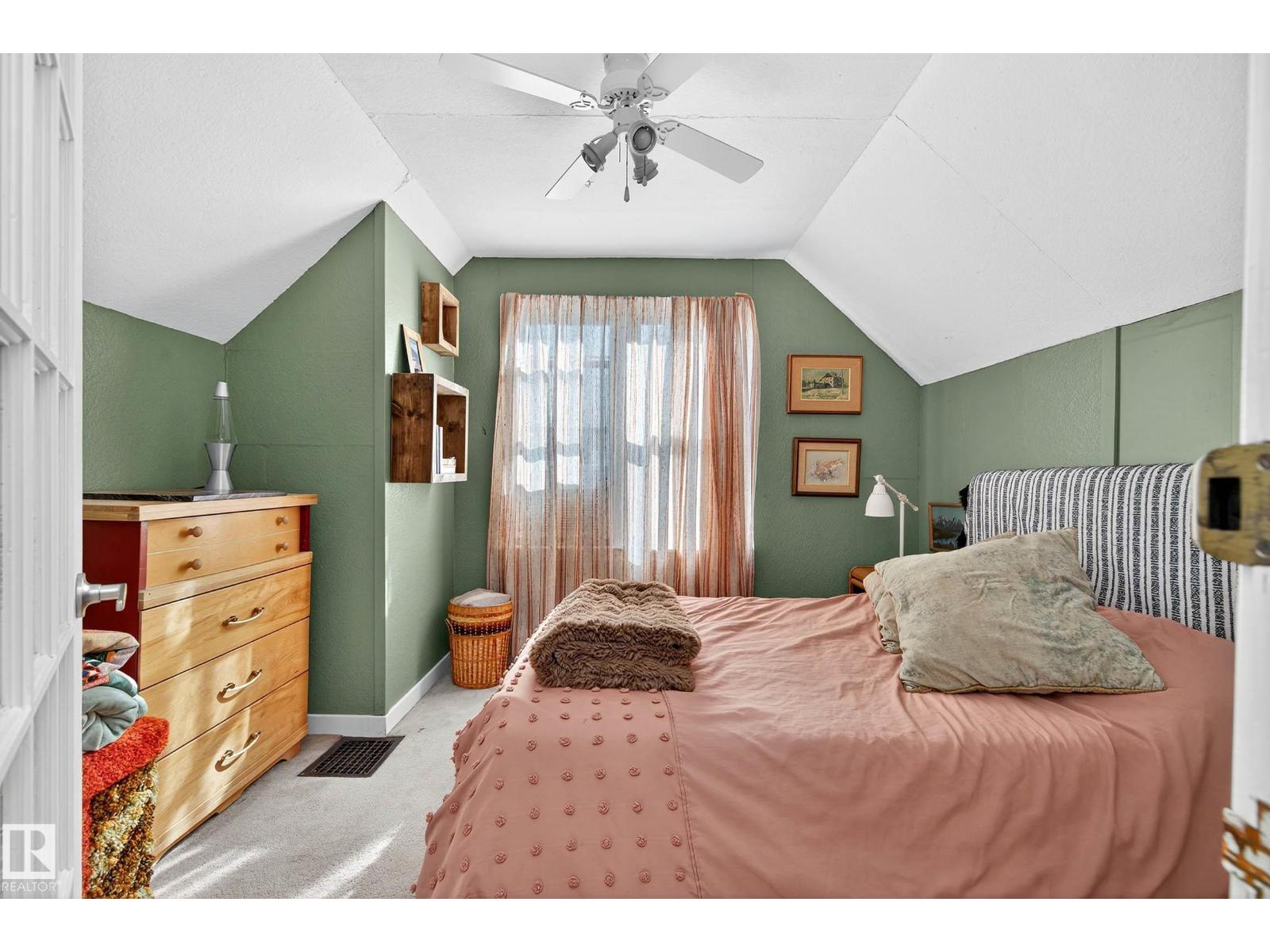 12315 103 St Nw, Edmonton, Alberta  T5G 2K4 - Photo 10 - E4460302