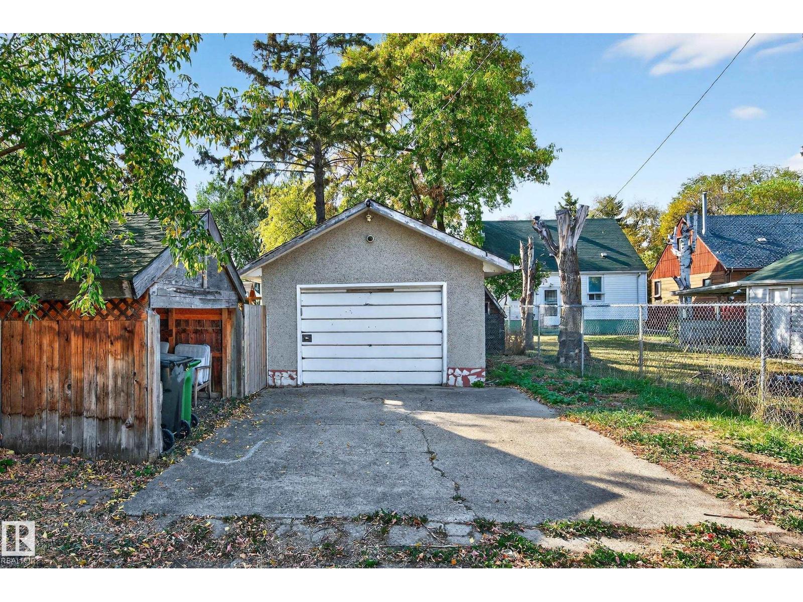 12315 103 St Nw, Edmonton, Alberta  T5G 2K4 - Photo 48 - E4460302
