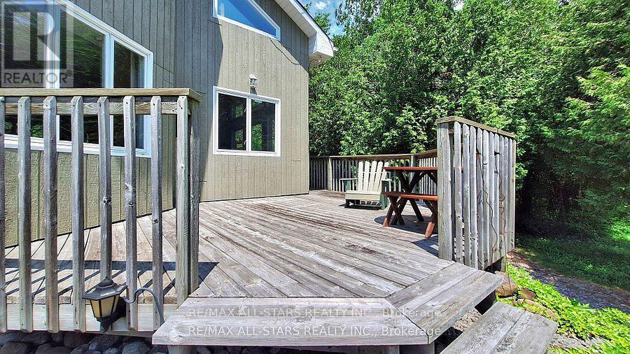 27352 Highway 48, Georgina, Ontario  L0E 1R0 - Photo 39 - N12427445
