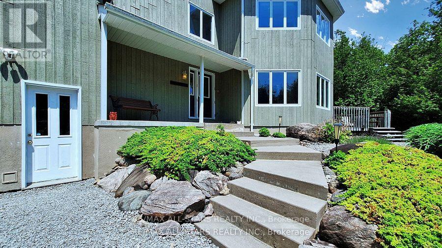 27352 Highway 48, Georgina, Ontario  L0E 1R0 - Photo 7 - N12427445