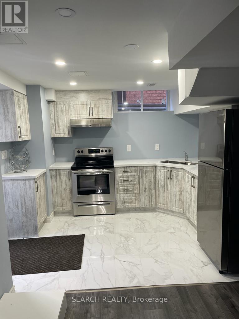 Basement - 17 Hollowgrove Boulevard, Brampton, Ontario  L6P 1B1 - Photo 2 - W12420002