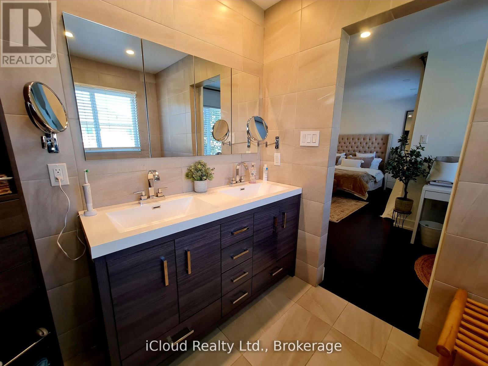 22 Fallgate Drive, Brampton, Ontario  L6X 0R5 - Photo 25 - W12437743