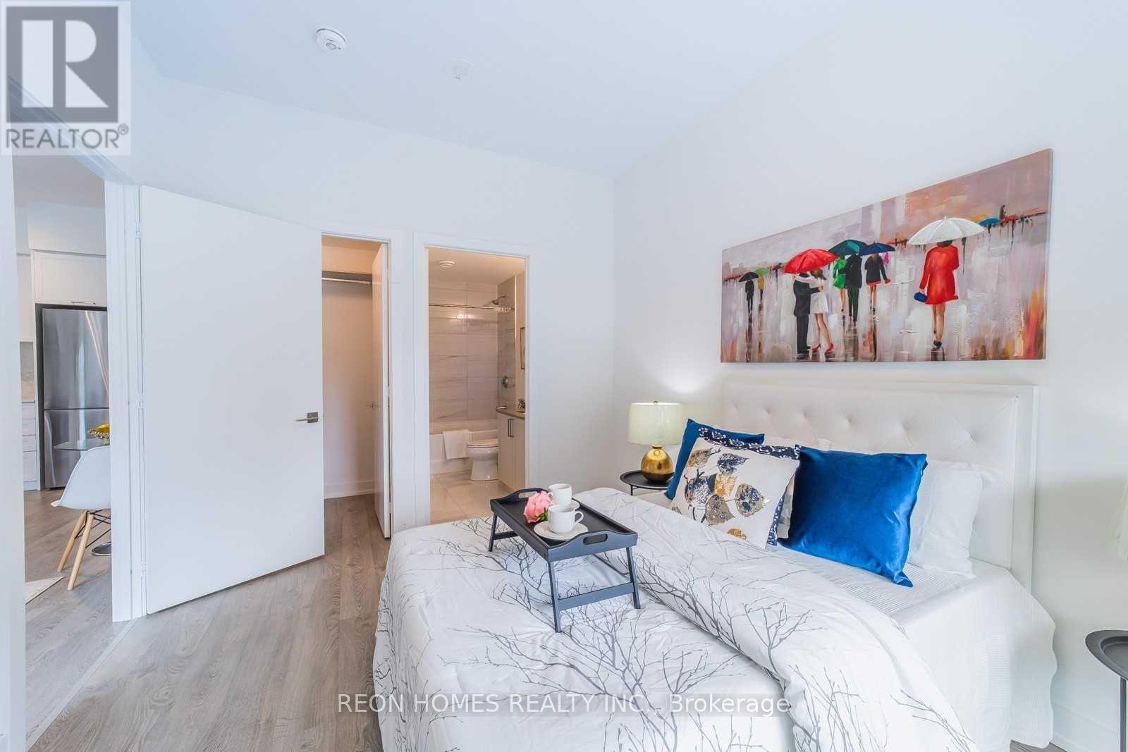 105w - 268 Buchanan Drive W, Markham, Ontario  L3R 8G9 - Photo 15 - N12438445