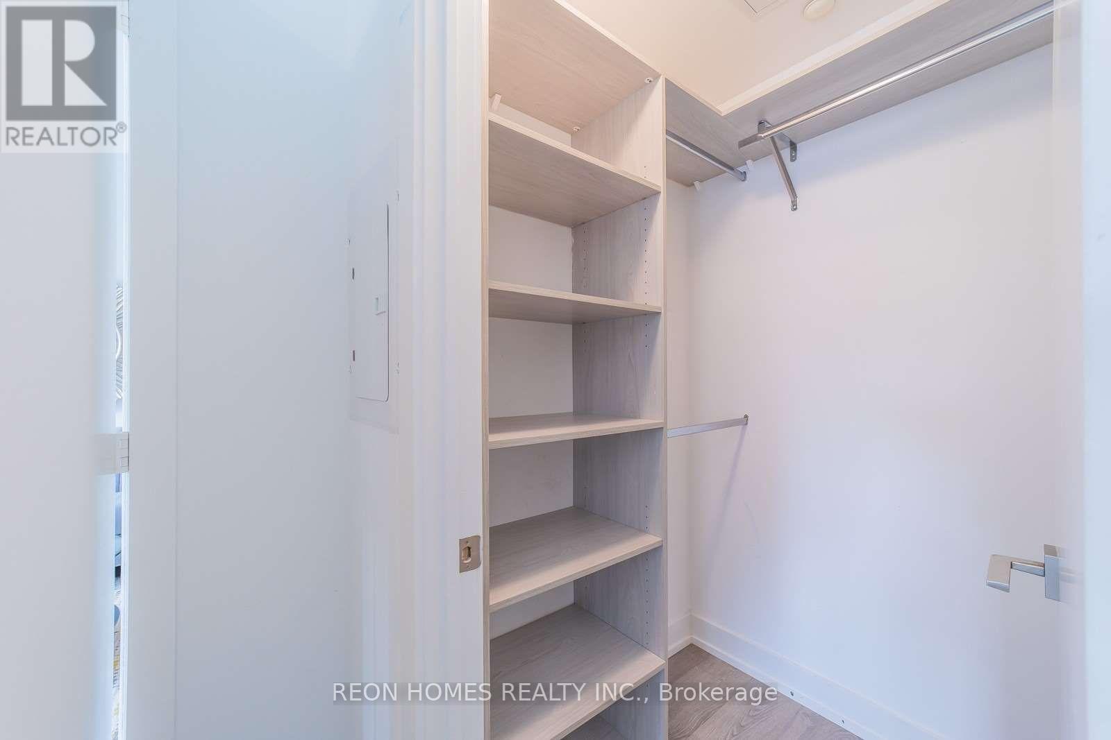 105w - 268 Buchanan Drive W, Markham, Ontario  L3R 8G9 - Photo 18 - N12438445