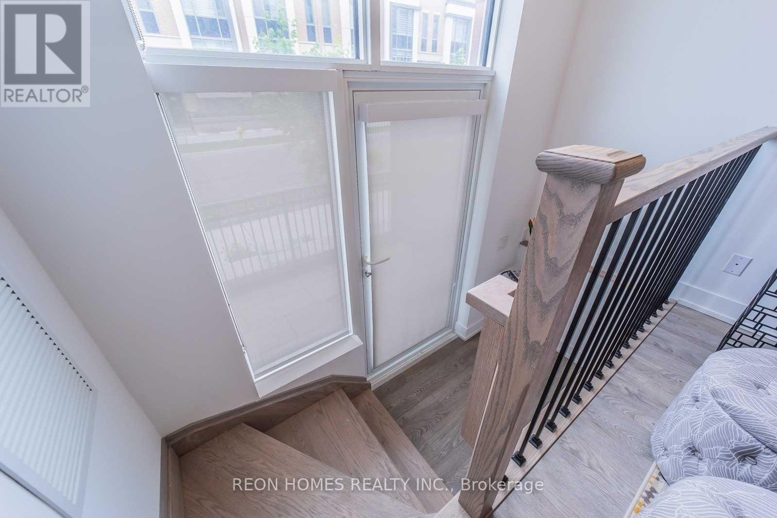 105w - 268 Buchanan Drive W, Markham, Ontario  L3R 8G9 - Photo 21 - N12438445