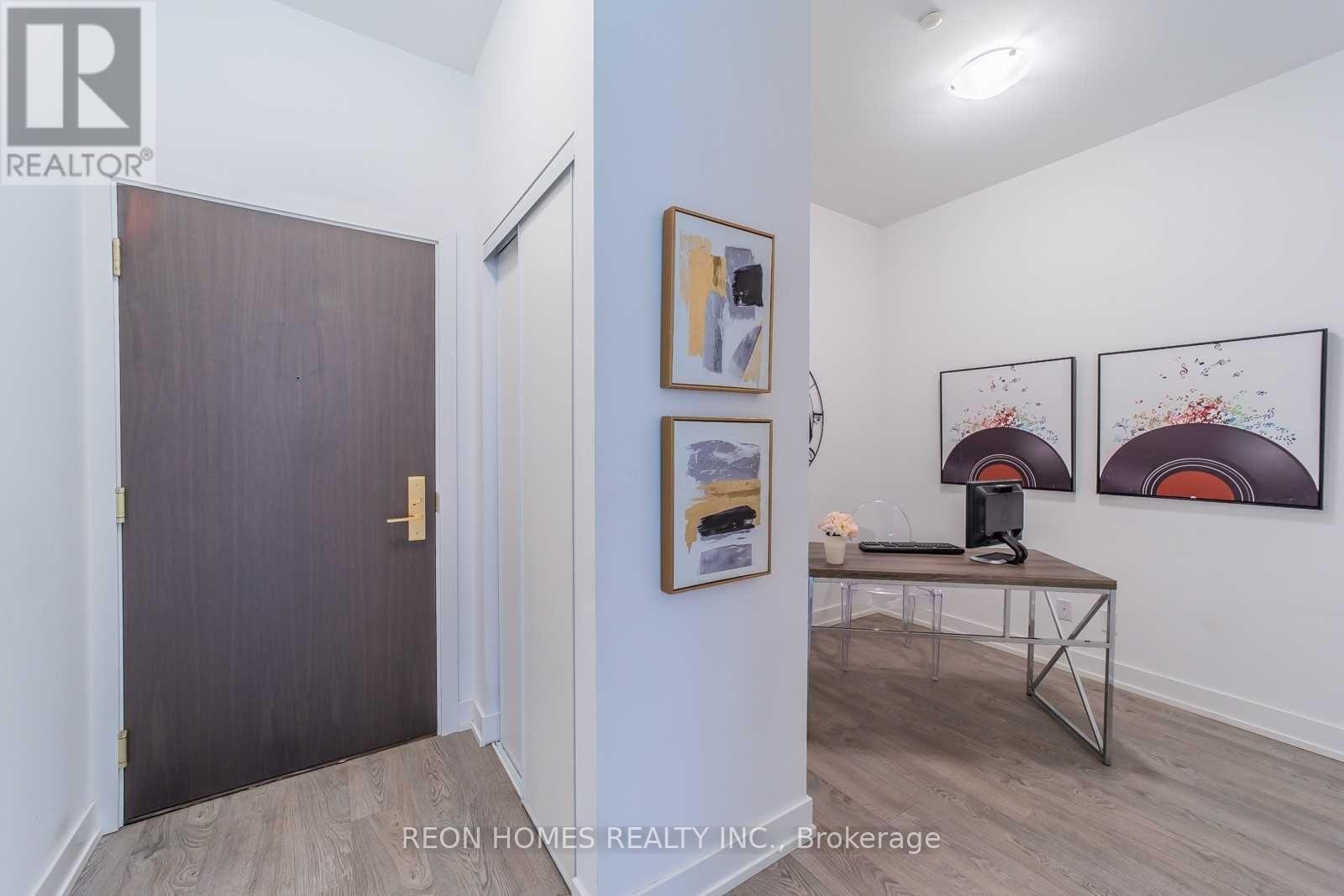 105w - 268 Buchanan Drive W, Markham, Ontario  L3R 8G9 - Photo 6 - N12438445
