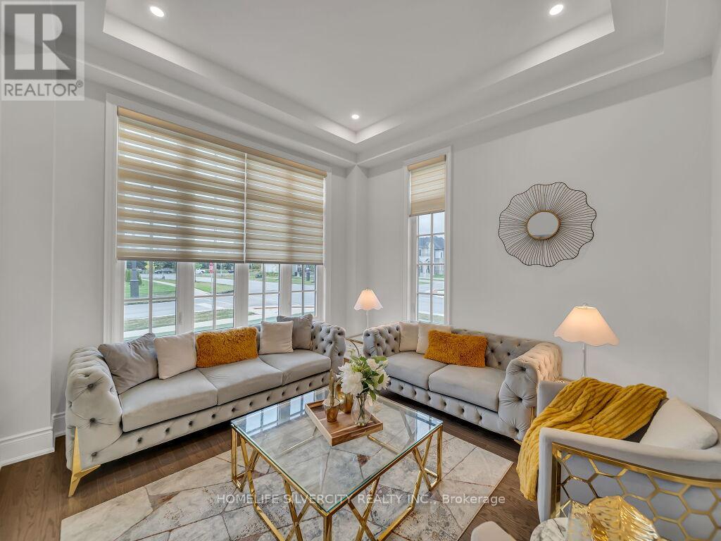 2 Endless Circle, Vaughan, Ontario  L4H 4N6 - Photo 11 - N12438500