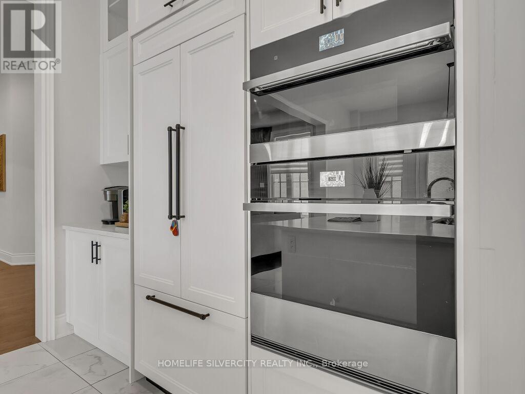 2 Endless Circle, Vaughan, Ontario  L4H 4N6 - Photo 18 - N12438500