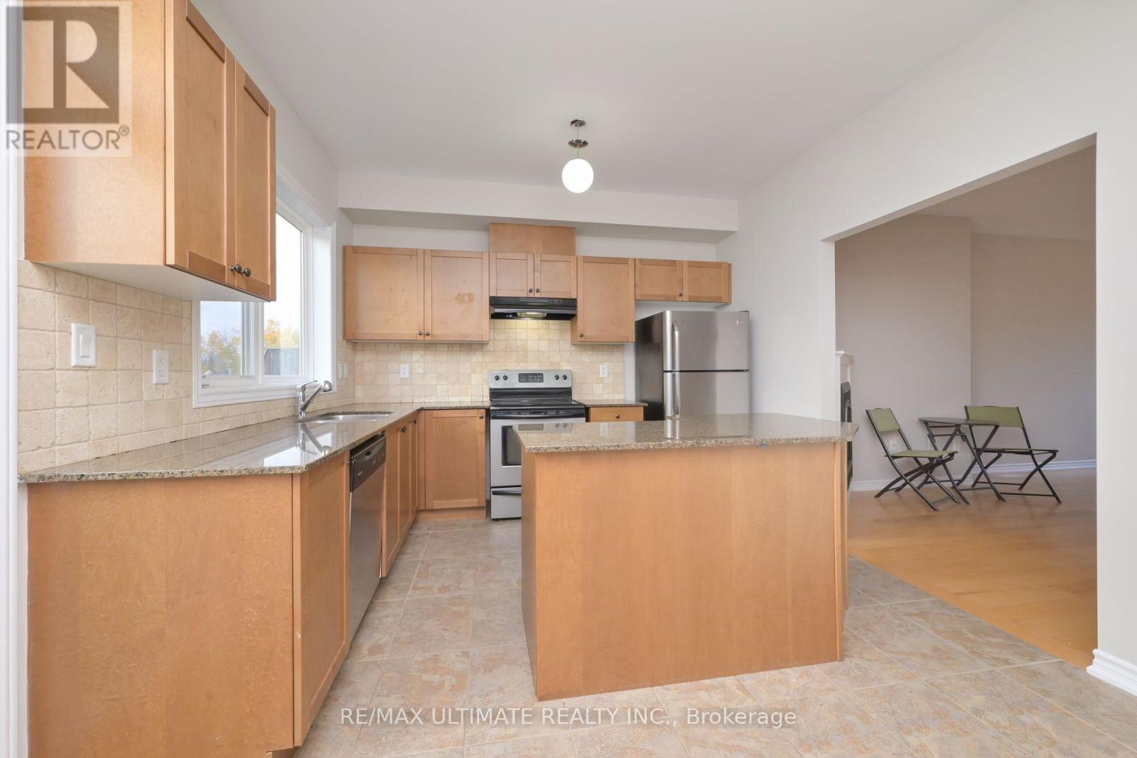 65 Joseph Trail, Collingwood, Ontario  L9Y 0J3 - Photo 5 - S12438425