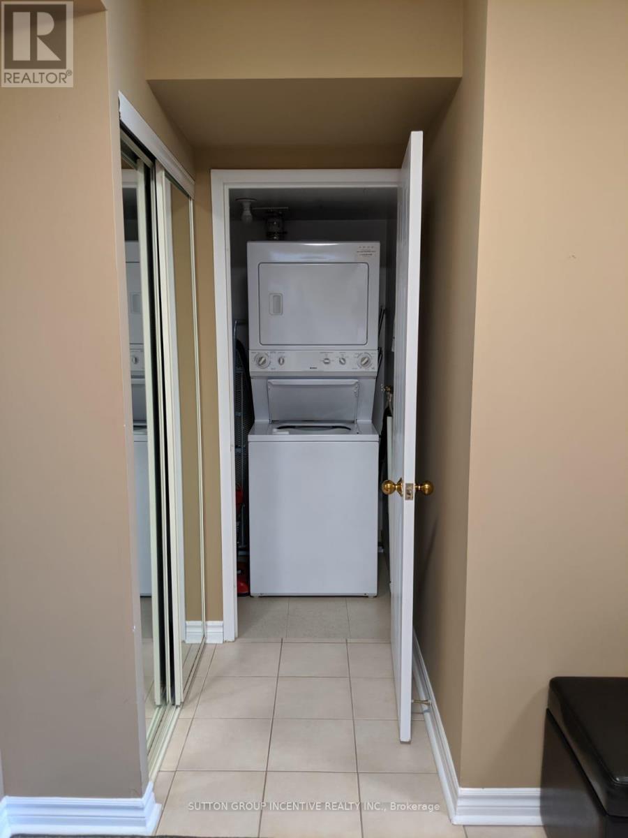 905 - 75 Ellen Street, Barrie, Ontario  L4N 7R6 - Photo 9 - S12438454