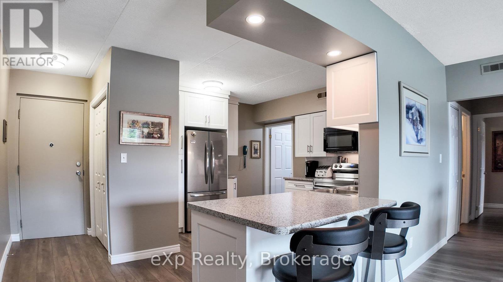 405 - 203 Mcnab Street, Brockton, Ontario  N0G 2V0 - Photo 4 - X12438608