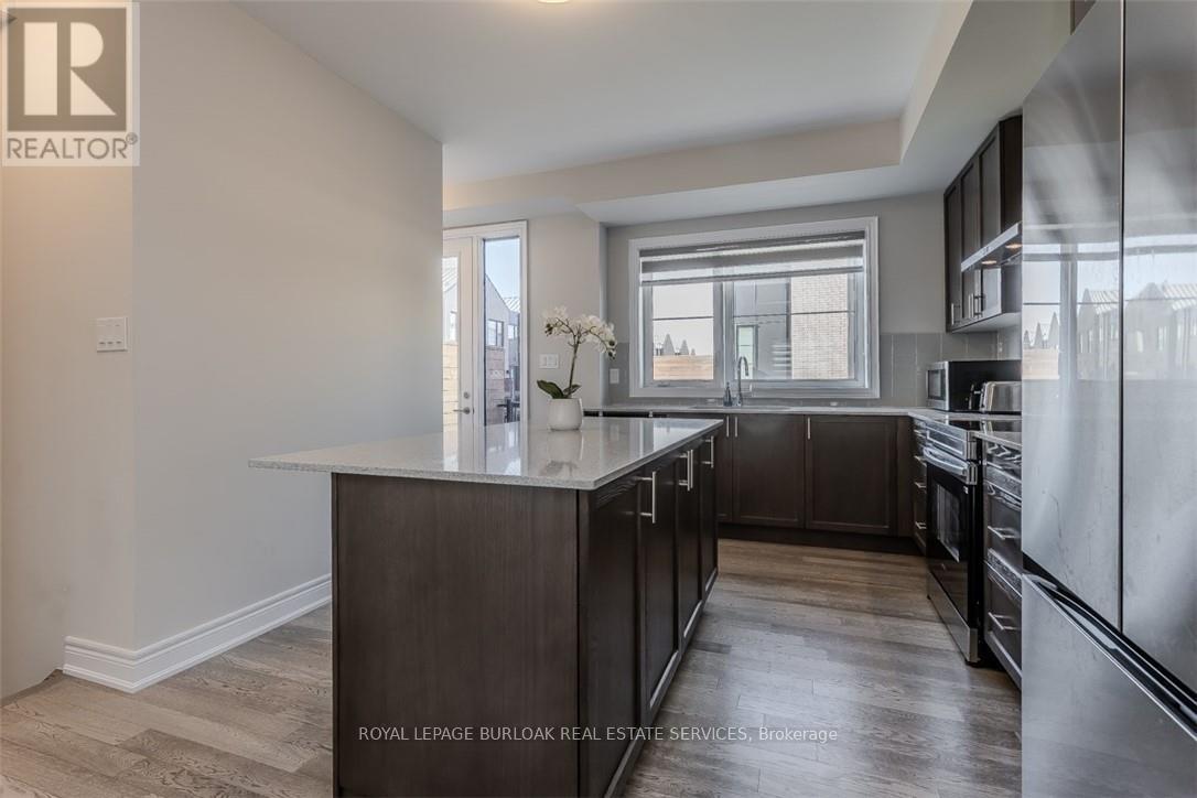 52 - 2273 Turnberry Road, Burlington, Ontario  L7M 2B2 - Photo 12 - W12438505