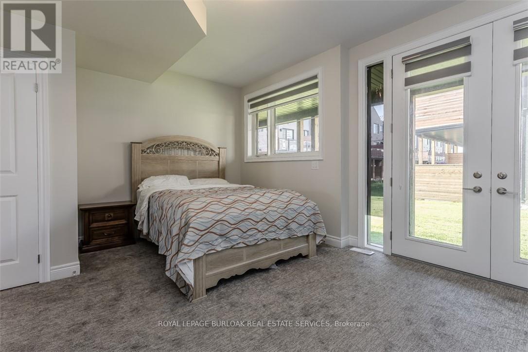 52 - 2273 Turnberry Road, Burlington, Ontario  L7M 2B2 - Photo 39 - W12438505