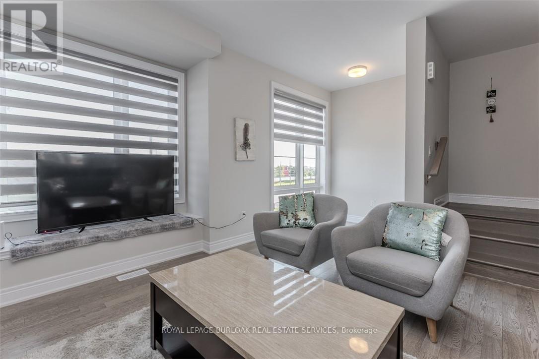52 - 2273 Turnberry Road, Burlington, Ontario  L7M 2B2 - Photo 5 - W12438505