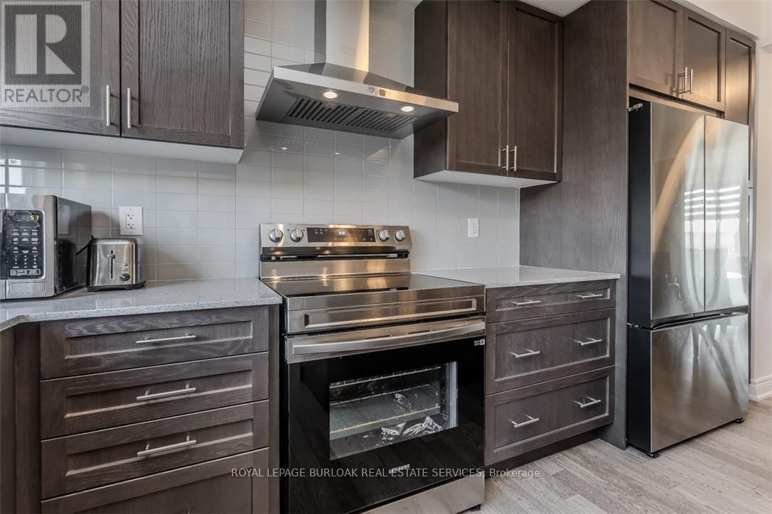 52 - 2273 Turnberry Road, Burlington, Ontario  L7M 2B2 - Photo 8 - W12438505