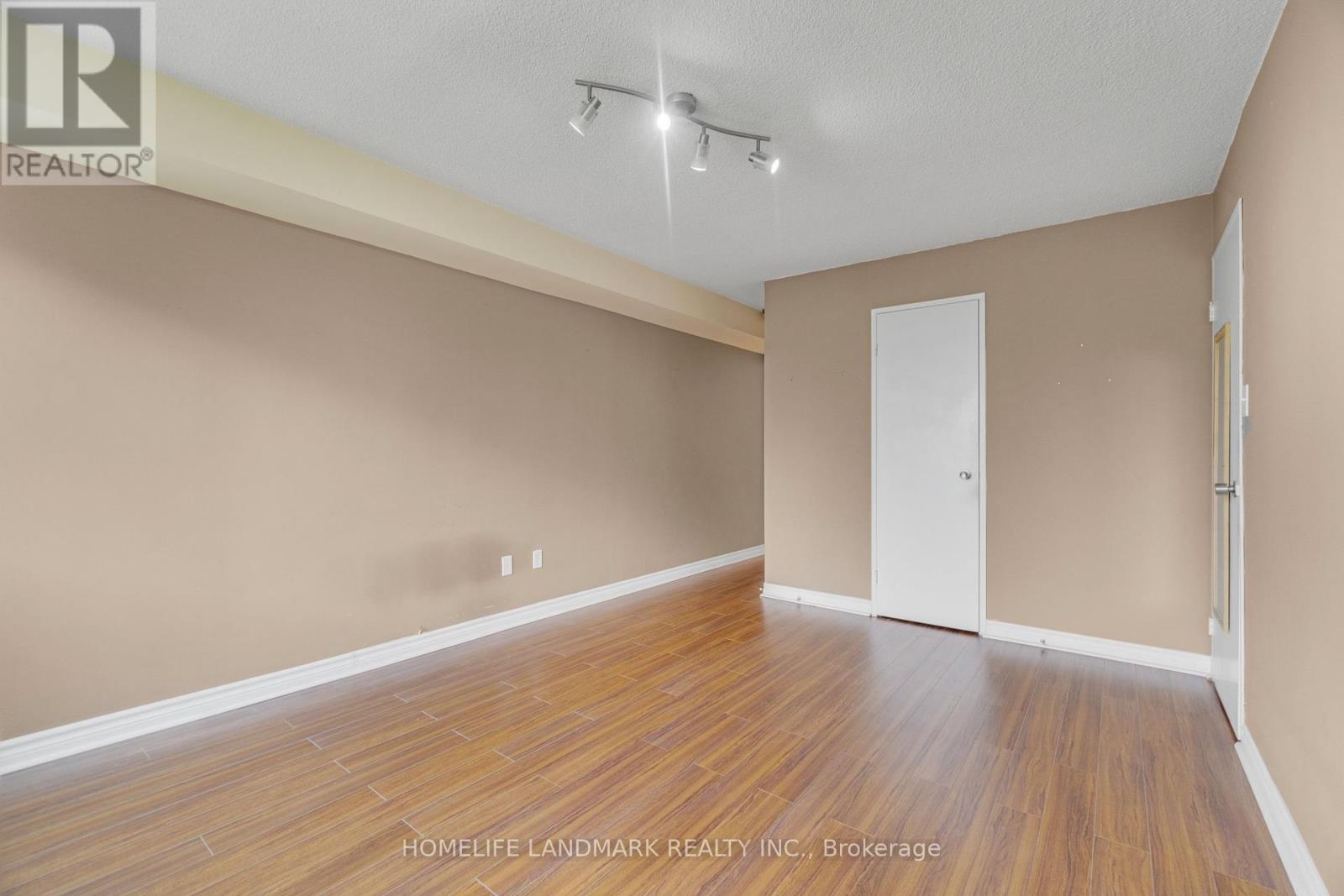 910 - 50 Elm Drive E, Mississauga, Ontario  L5A 3X2 - Photo 25 - W12438506