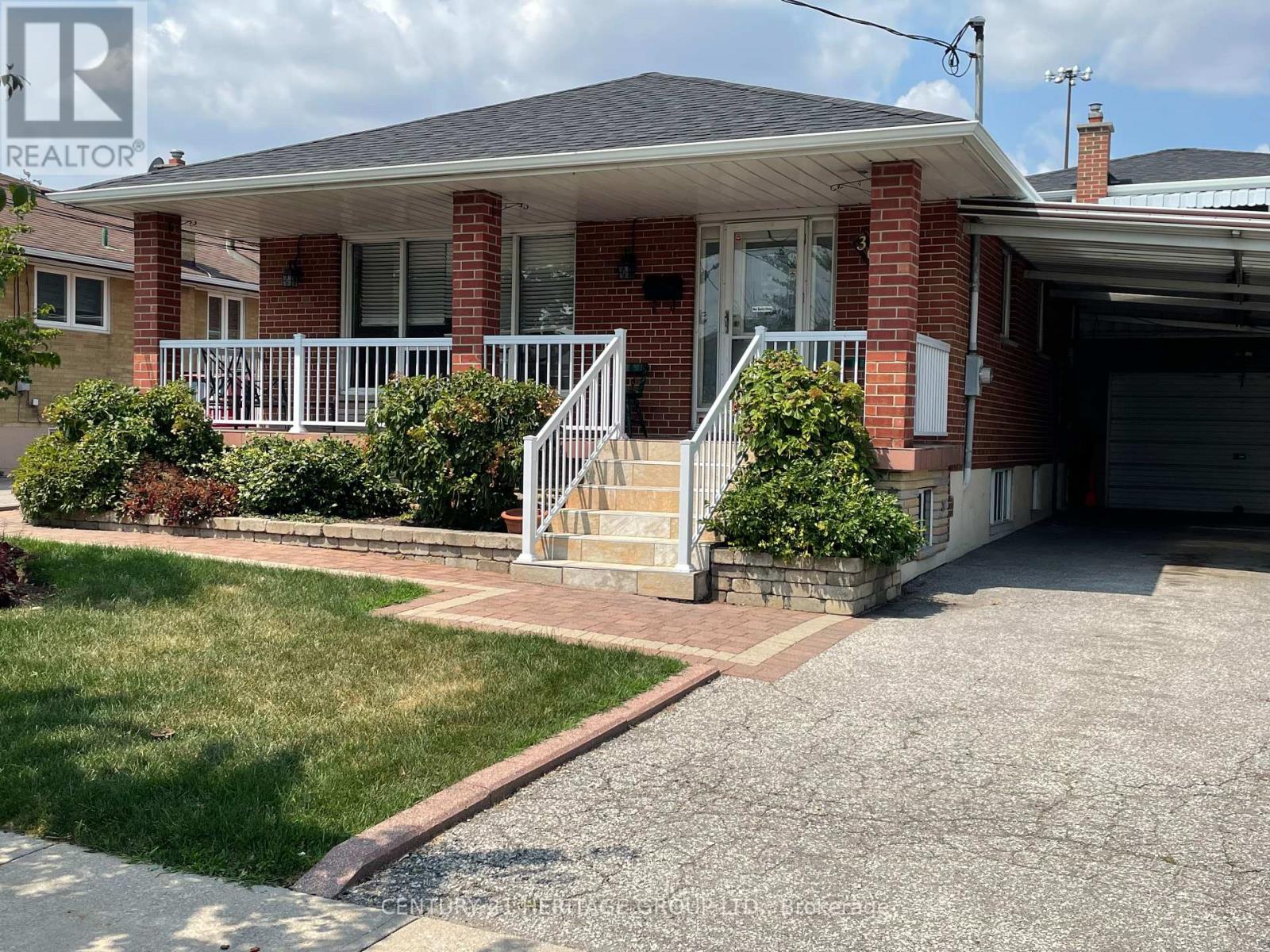 1 - 36 ARKLEY CRESCENT, Toronto, Ontario