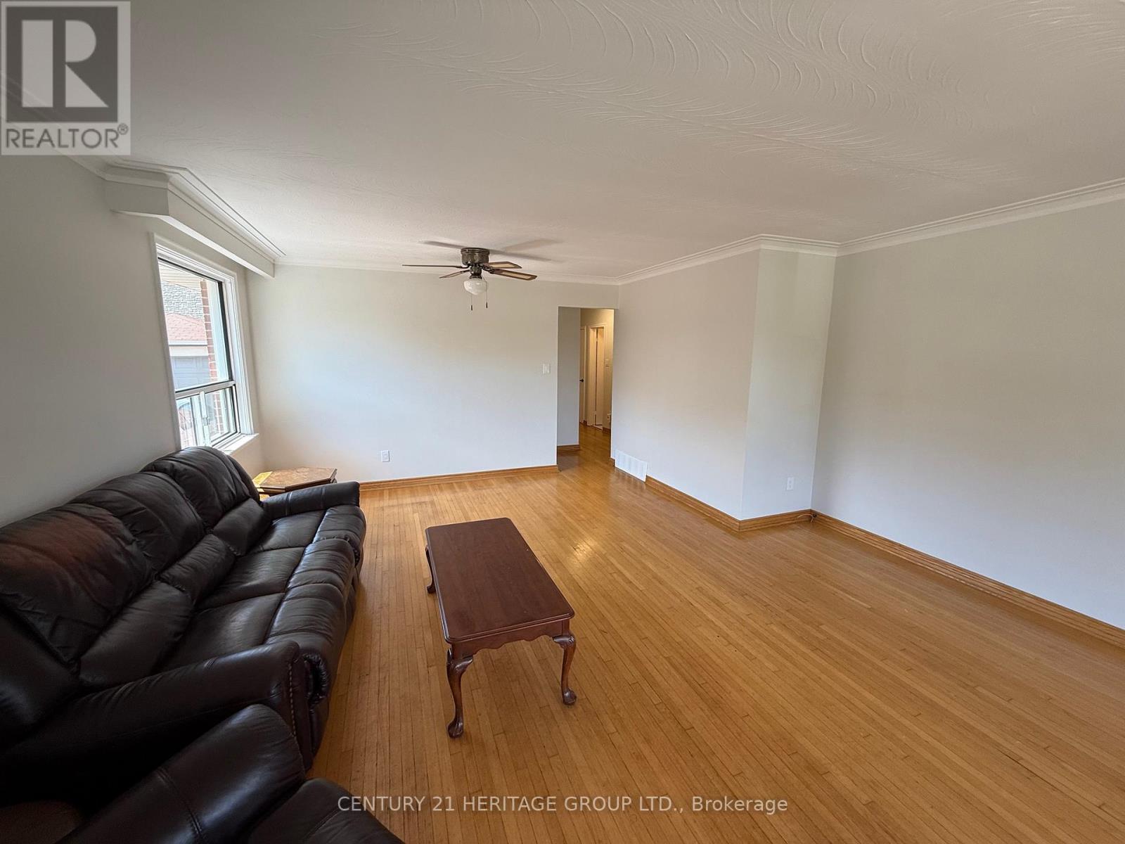 1 - 36 Arkley Crescent, Toronto, Ontario  M9R 3S3 - Photo 10 - W12438530