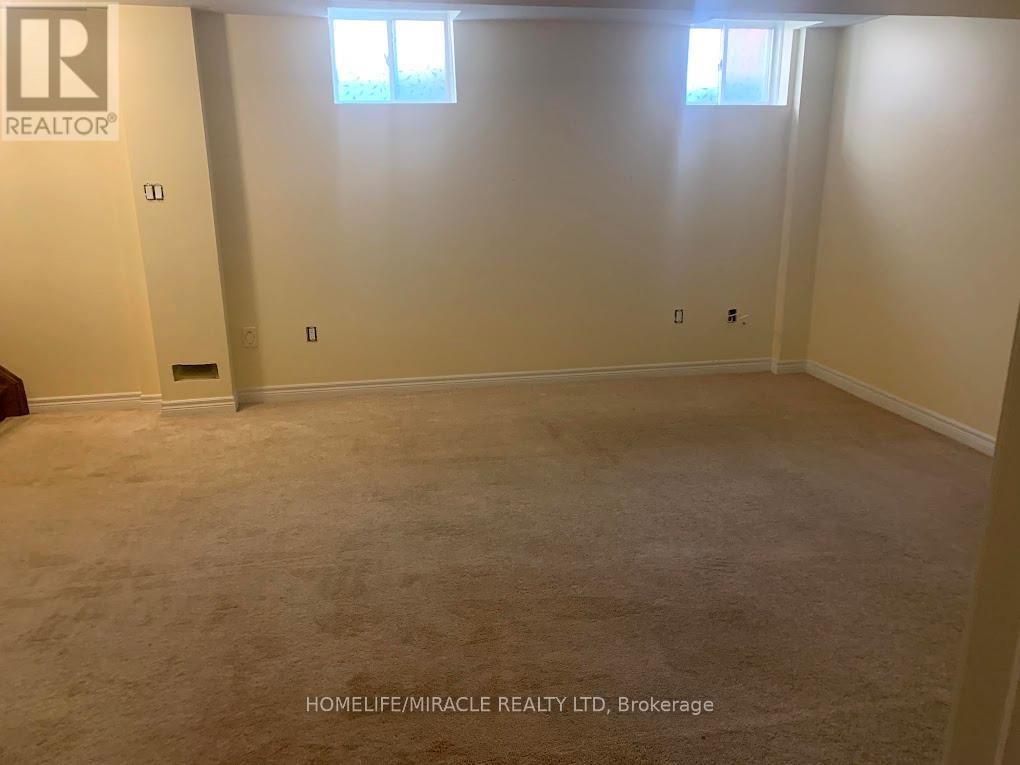 9 Ballyhaise Crescent, Brampton, Ontario  L6X 0Y2 - Photo 4 - W12438538