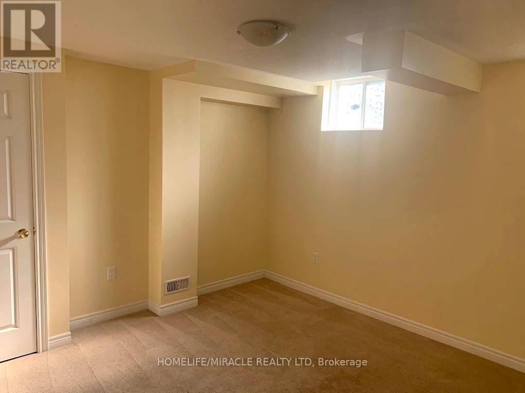 9 Ballyhaise Crescent, Brampton, Ontario  L6X 0Y2 - Photo 6 - W12438538