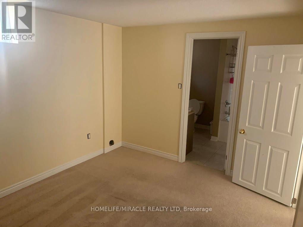 9 Ballyhaise Crescent, Brampton, Ontario  L6X 0Y2 - Photo 7 - W12438538