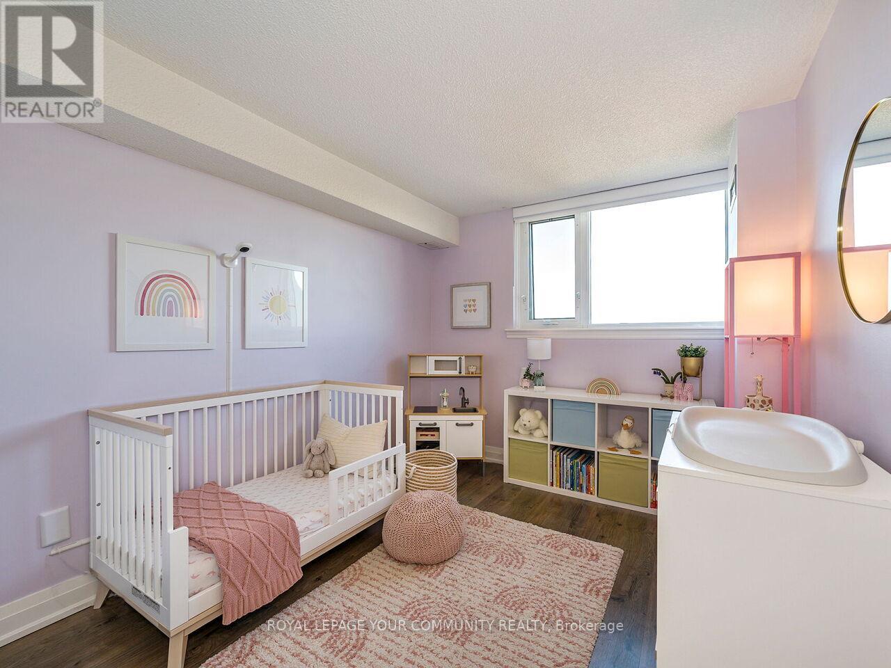 2012 - 270 Scarlett Road, Toronto, Ontario  M6N 4X7 - Photo 22 - W12438559