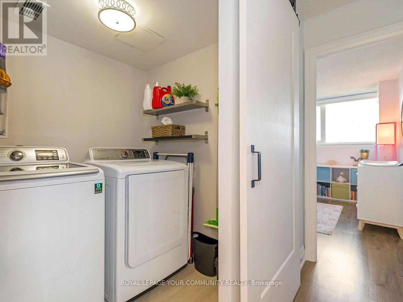 2012 - 270 Scarlett Road, Toronto, Ontario  M6N 4X7 - Photo 25 - W12438559