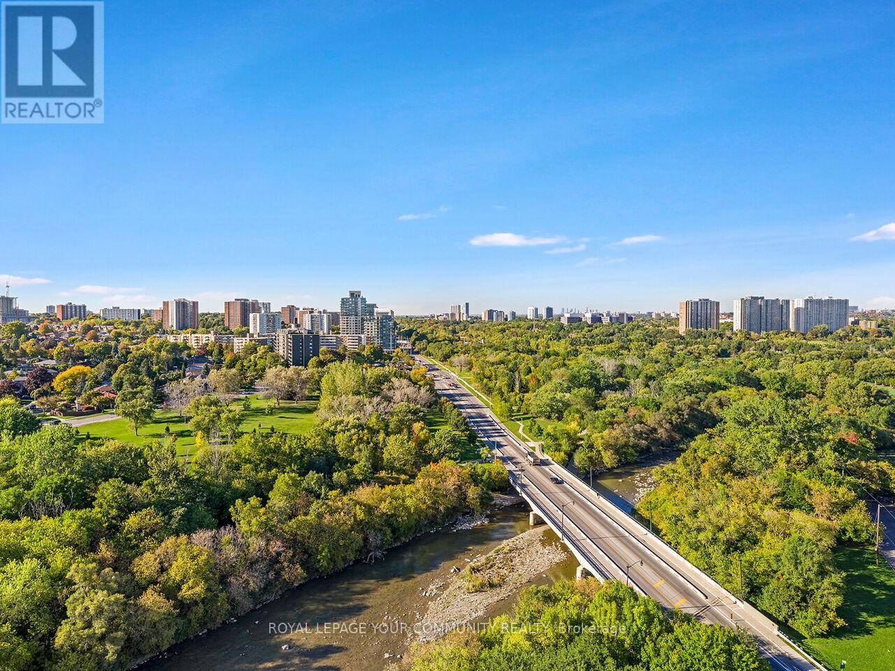 2012 - 270 Scarlett Road, Toronto, Ontario  M6N 4X7 - Photo 35 - W12438559
