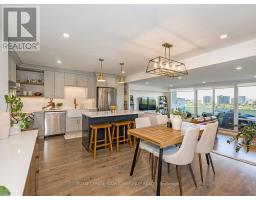 2012 - 270 Scarlett Road, Toronto (Rockcliffe-Smythe), Ca