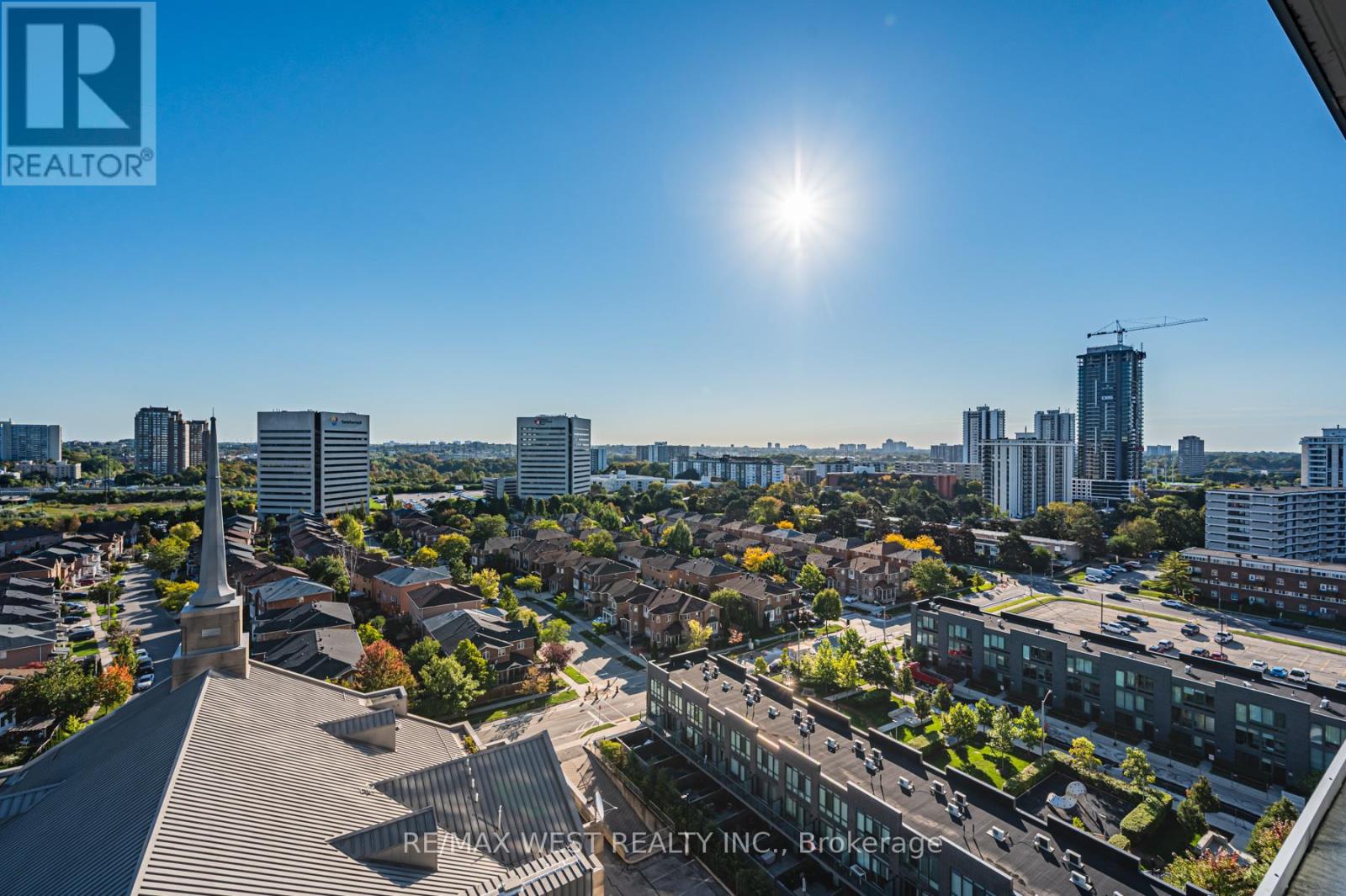 1405 - 6 Sonic Way, Toronto, Ontario  M3C 0P1 - Photo 10 - C12437760