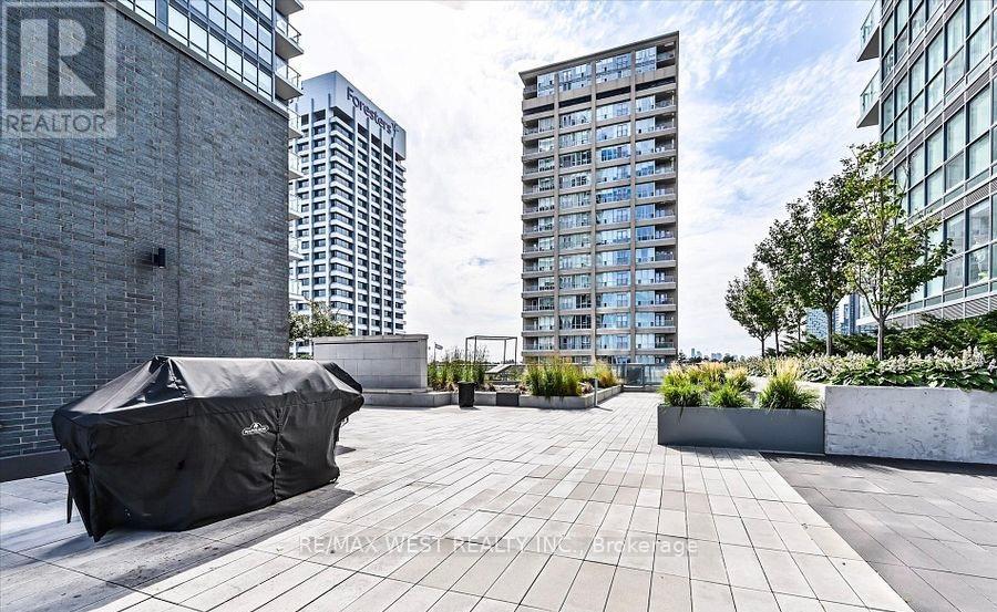 1405 - 6 Sonic Way, Toronto, Ontario  M3C 0P1 - Photo 13 - C12437760