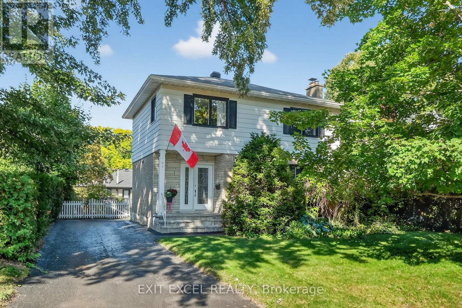 799 QUINLAN ROAD, Ottawa, Ontario