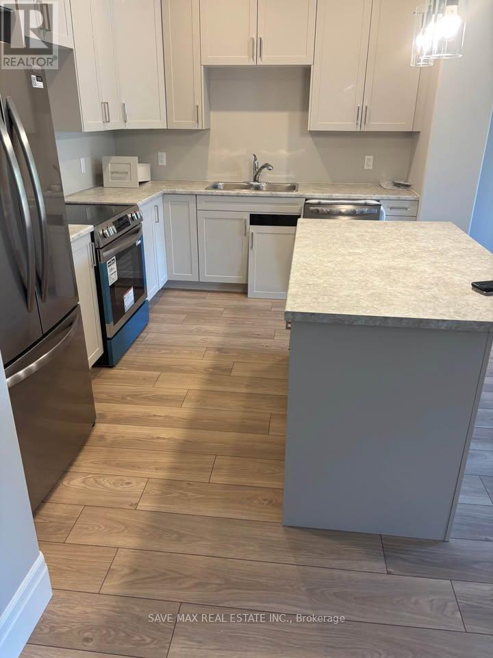 91 Buchanan Avenue, Prince Edward County, Ontario  K0K 2T0 - Photo 7 - X12438461