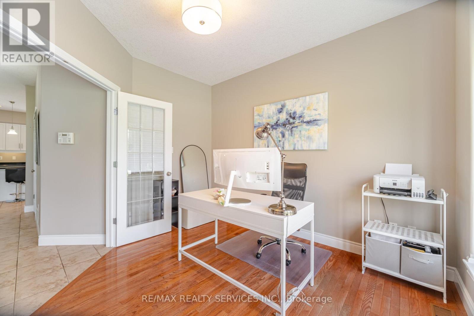 24 Brookhaven Crescent, East Garafraxa, Ontario  L9W 7L9 - Photo 10 - X12438466