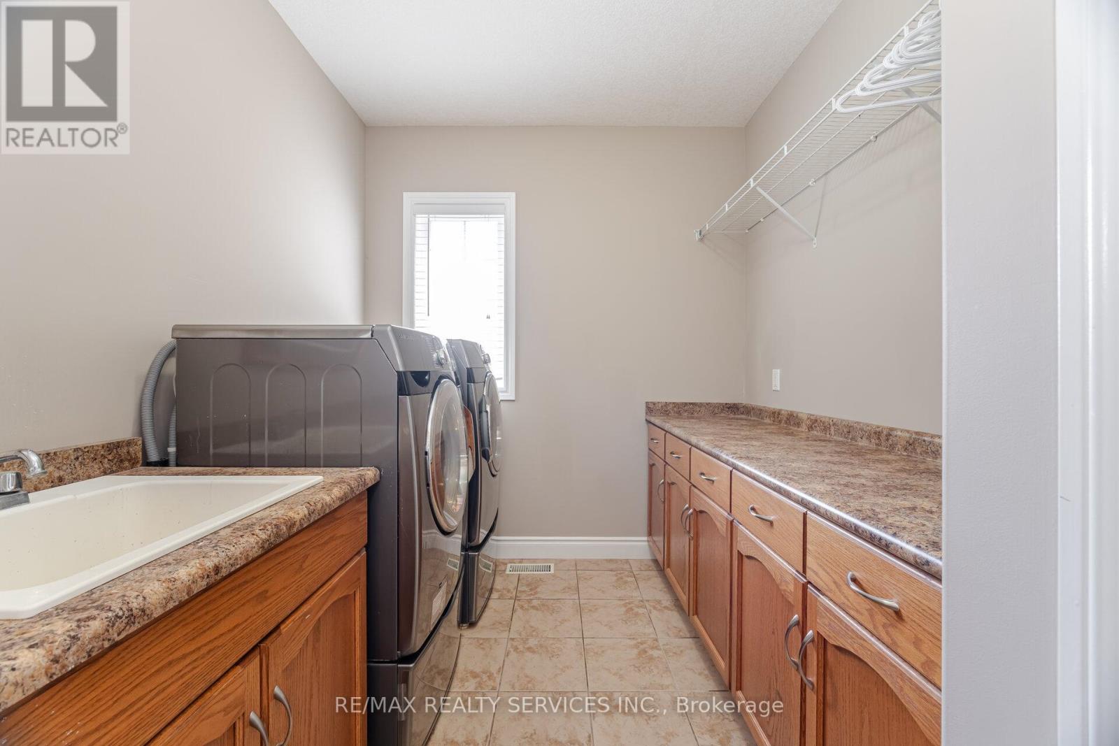 24 Brookhaven Crescent, East Garafraxa, Ontario  L9W 7L9 - Photo 21 - X12438466